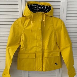 Abercrombie & Fitch Yellow Hooded Raincoat Size XS